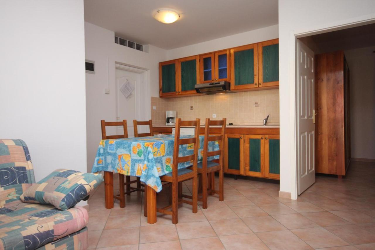 Apartments And Rooms With Wifi Vrsar, Porec - 3007 Exterior foto